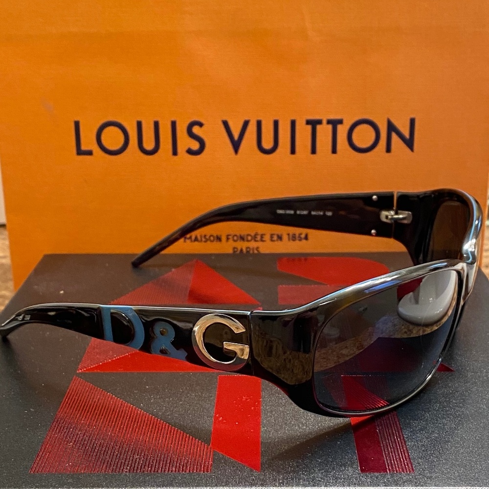 SOLD! NWOT Dolce & Gabbana Sunglasses Authentic